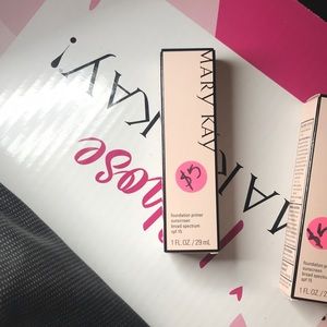 Foundation primer sunscreen